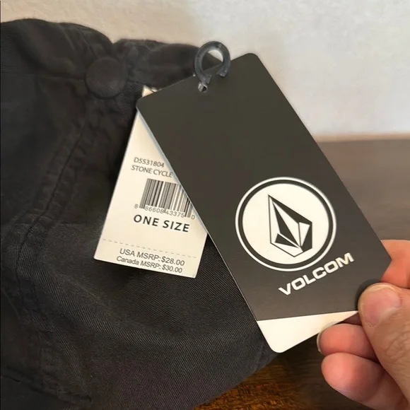 NWT Men’s Volcom Black and White Logo Snapback - Picture 3 of 7